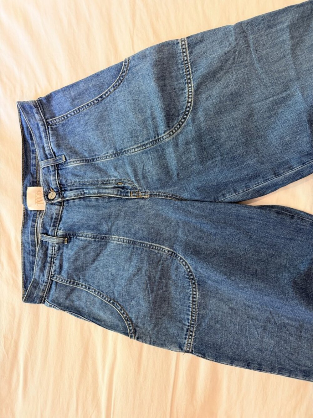 TWP Jetties Mid-Rise Barrel-Leg lightweight denim in Vintage Wash 29 - Picture 10 of 12